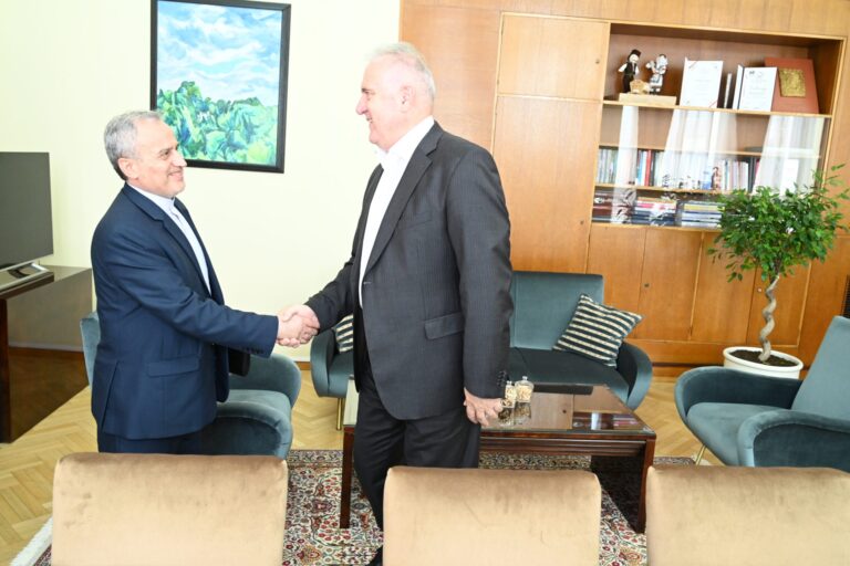 Ambasador-Irana-Rasid-Hasan-Pur-Baei-i-ministar-Dmitrovic-1-scaled